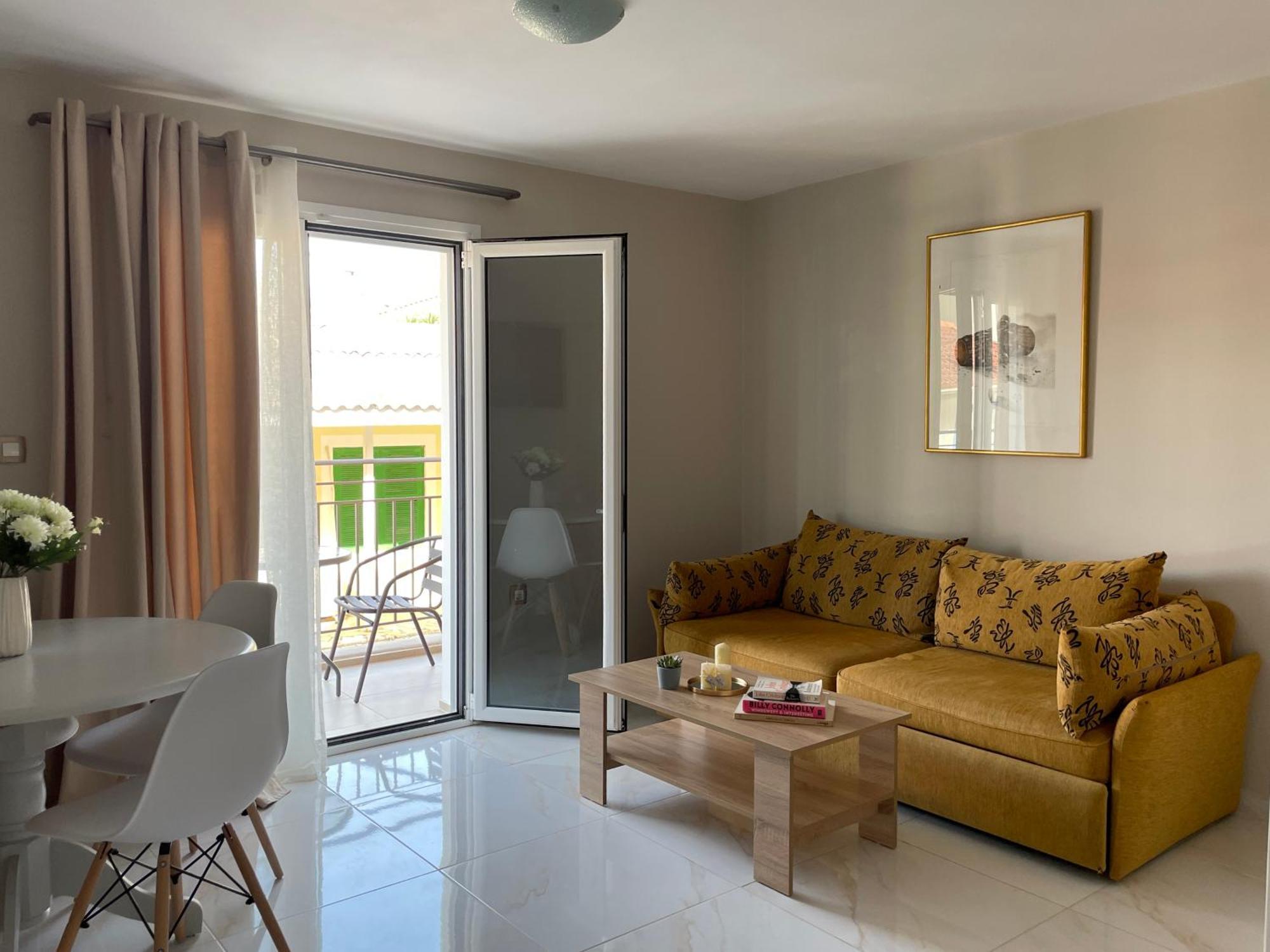 Arian Apartment *